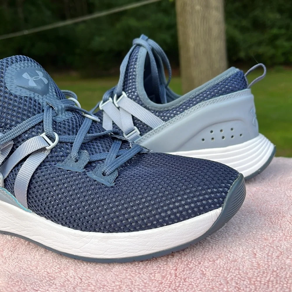 UNDER ARMOUR BREATHE
TRAINING SHOE - WOMEN'S - Picture 10 of 10